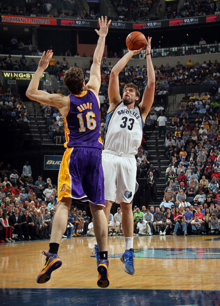 尤其是对侧 尤其是对侧