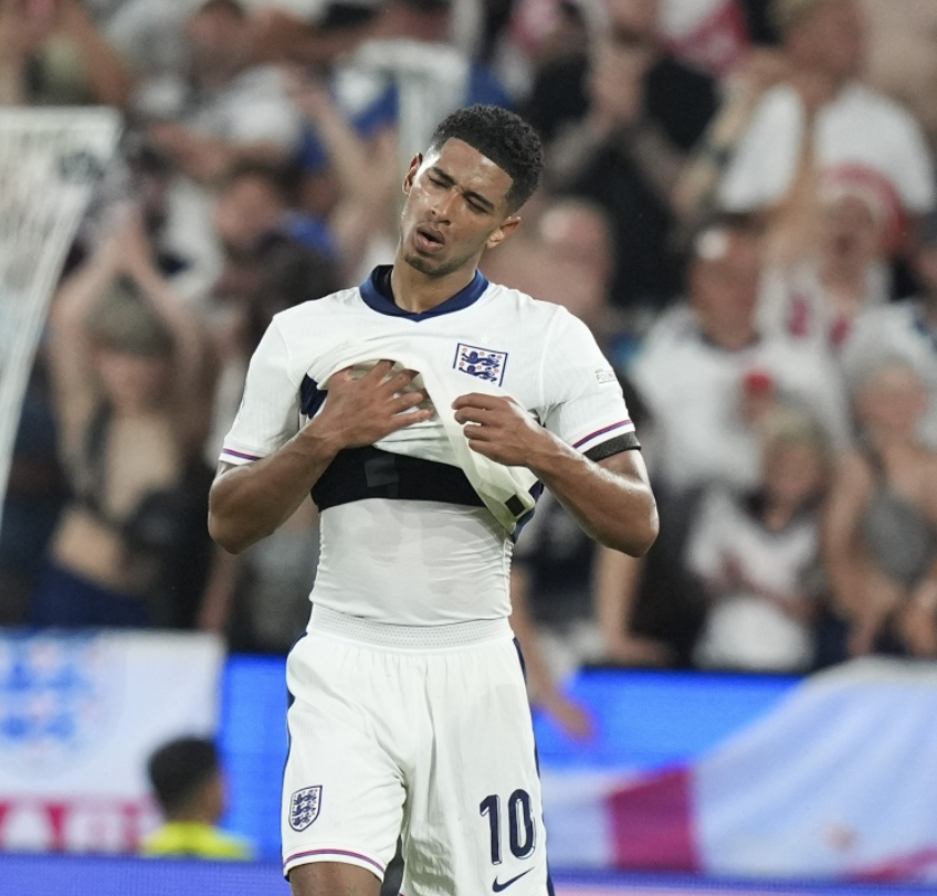 樊振东通过 樊振东通过